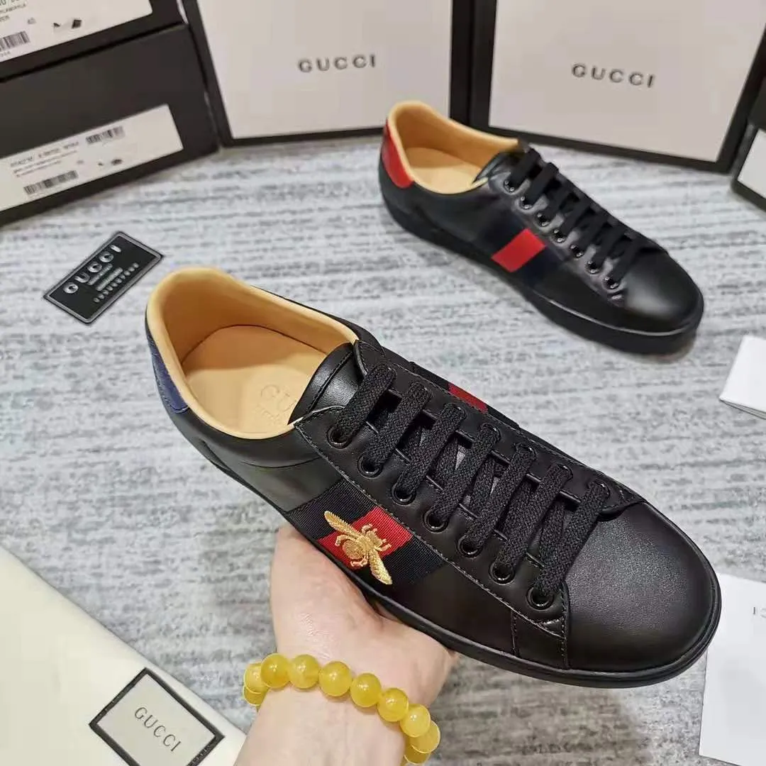 👟👟Ex-factory price 420👟👟 Newly upgraded high version of men's and women's wear, (GUCCI) official website's latest casual and fashionable couple shoes, hot style The style is simple and elegant, exclusive for couples. Unique official website latest brand elements 👑 original Gucci decoration, fashionable and generous, original material cowhide ✅ sheepskin lining, official website designated wear-resistant casual outsole, real-life photos of classic models in the counter, women's 35-40, men's 38--44 sizes